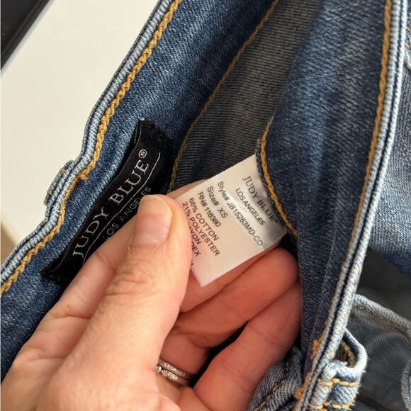 Judy Blue Women’s Size XS Panama High Rise Trucker Denim Jean Shorts Frayed - Picture 6 of 9